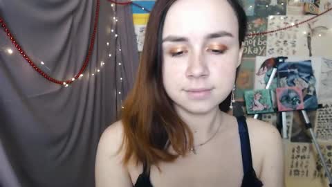 veryveryvery_shy online show from December 28, 9:42 am