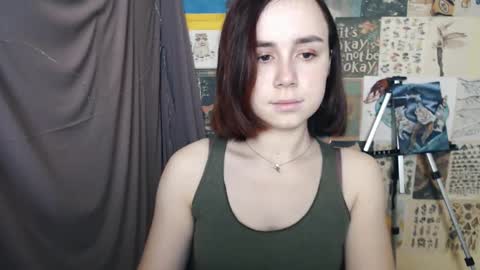 veryveryvery_shy online show from January 13, 6:06 am