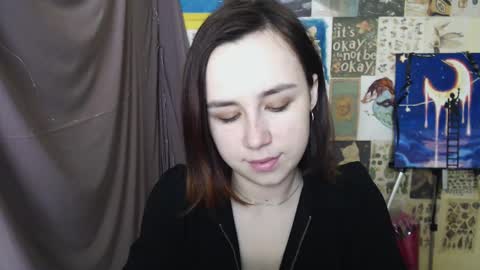 veryveryvery_shy online show from March 9, 6:50 am