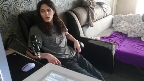 vialeras online show from December 16, 8:31 am