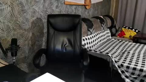 vialeras online show from February 10, 12:30 am