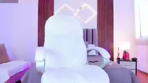 Ariana  online show from September 19, 9:59 pm