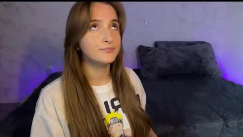 Snapshot of vibe_and_night chatting on October 9, 10:57 am Vail and Nevada online show from October 9, 10:57 am