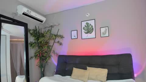 Amy online show from October 17, 7:38 pm