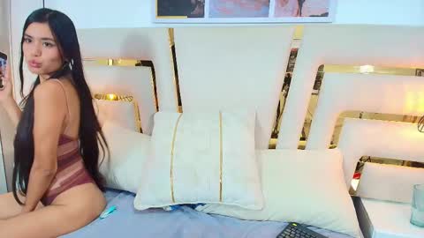 Vicky online show from November 7, 5:24 pm