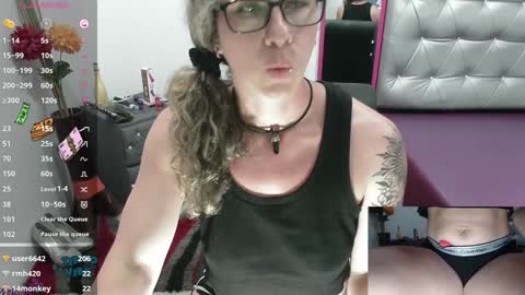 Valentina online show from January 3, 10:51 pm