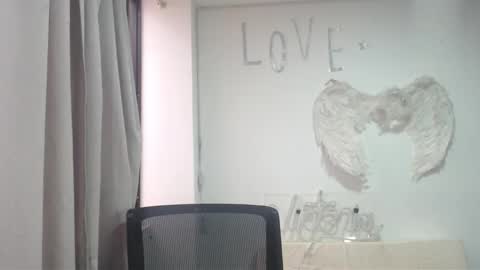 Hi guys   Im victoria  Be the one who can control me in PVT online show from September 18, 7:38 pm