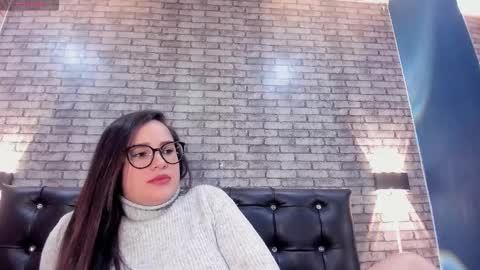 victorira online show from November 13, 7:13 pm