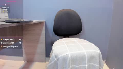 Victoria online show from January 14, 12:00 am