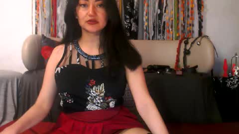 Snapshot of victoria_hh chatting on January 7, 8:31 pm Victoria online show from January 7, 8:31 pm