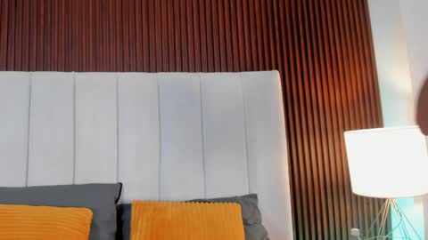 Snapshot of victoria_joliegb chatting on February 5, 1:00 pm Victoria Lozano online show from February 5, 1:00 pm