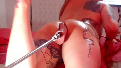 victoria_luxe online show from March 6, 5:54 pm