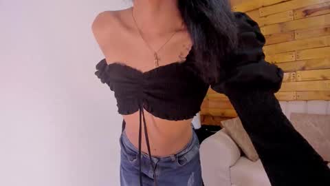 Snapshot of victoria_mk chatting on November 21, 4:11 am victoria_mk online show from November 21, 4:11 am