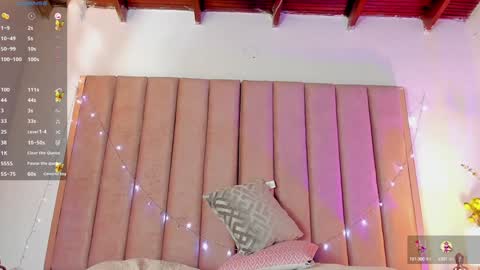 Snapshot of victoria_rash chatting on December 23, 11:17 pm VICTORIA online show from December 23, 11:17 pm