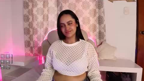 Snapshot of victoriablack_ chatting on March 8, 2:08 pm Victoria online show from March 8, 2:08 pm