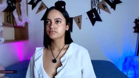 Snapshot of victoriablack_ chatting on October 2, 12:01 pm Victoria online show from October 2, 12:01 pm