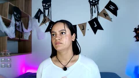 Snapshot of victoriablack_ chatting on October 15, 10:48 am Victoria online show from October 15, 10:48 am