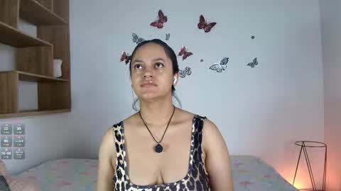 Snapshot of victoriablack_ chatting on November 21, 11:53 am Victoria online show from November 21, 11:53 am