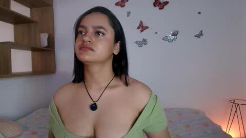 Snapshot of victoriablack_ chatting on November 26, 7:26 pm Victoria online show from November 26, 7:26 pm