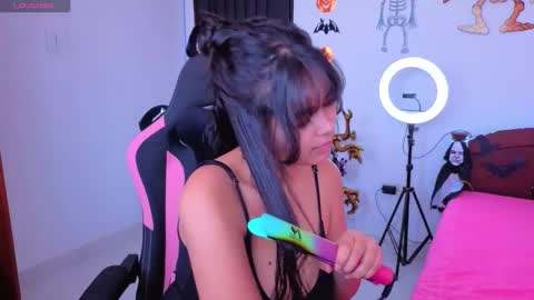 Snapshot of victoriacarmonaa chatting on October 20, 3:23 pm victoriacarmonaa online show from October 20, 3:23 pm