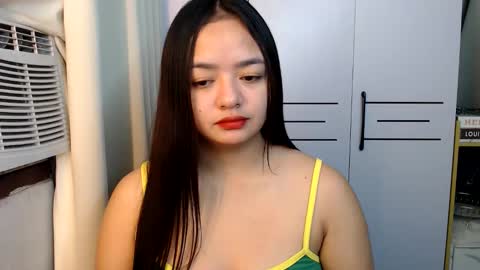 Snapshot of victoriaharper2 chatting on December 16, 8:03 pm Victoria Harper online show from December 16, 8:03 pm