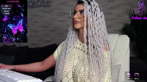 Victoria online show from December 16, 1:21 am