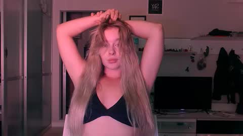 Eva and Victor online show from September 27, 1:16 pm