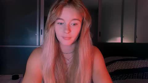 Eva and Victor online show from October 6, 11:07 am