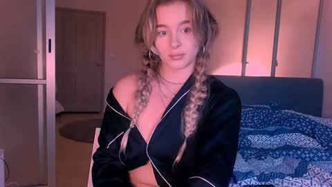 Eva and Victor online show from October 7, 10:56 am