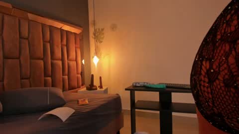 Victoria  online show from February 3, 12:36 pm