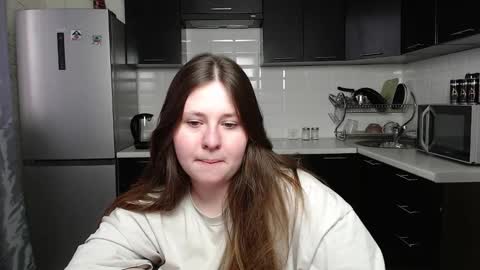 Snapshot of victoriassecrets_ chatting on December 2, 6:20 am victoriassecrets_ online show from December 2, 6:20 am