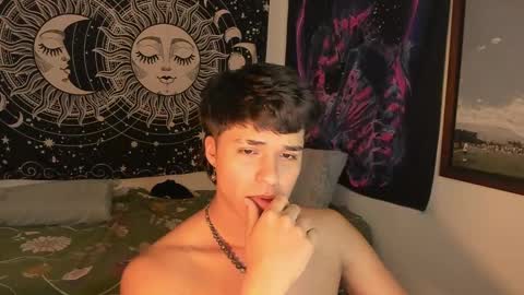 Victorino Jhonson online show from January 5, 8:31 pm