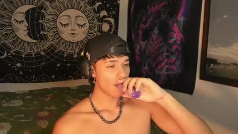 Victorino Jhonson online show from January 11, 11:02 pm