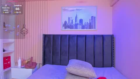 Viiolett online show from January 12, 2:24 am