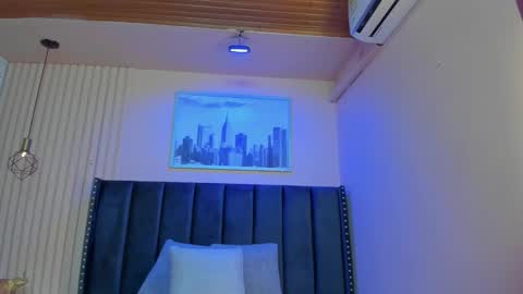 Viiolett online show from January 18, 7:15 pm