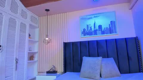 Viiolett online show from September 26, 9:30 pm