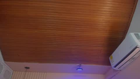 Viiolett online show from November 8, 8:07 pm