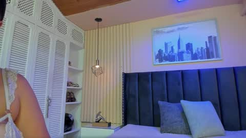 Viiolett online show from November 28, 8:11 pm