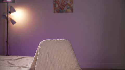 vika54784 online show from November 13, 4:55 am