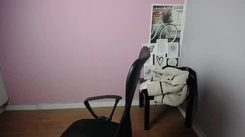 Snapshot of viktoria_lovely chatting on December 31, 6:16 am viktoria_lovely online show from December 31, 6:16 am