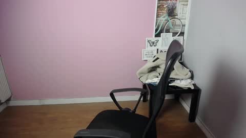 Snapshot of viktoria_lovely chatting on January 23, 5:56 am viktoria_lovely online show from January 23, 5:56 am