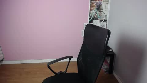 Snapshot of viktoria_lovely chatting on September 16, 6:36 am viktoria_lovely online show from September 16, 6:36 am