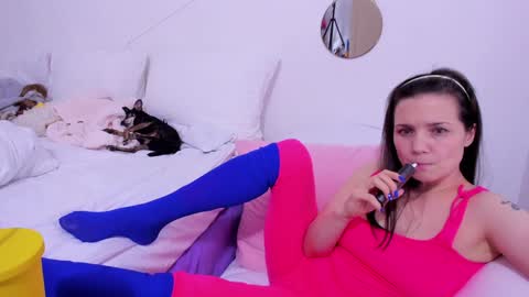 Snapshot of viktoriakiss chatting on December 8, 11:40 pm viktoriakiss online show from December 8, 11:40 pm