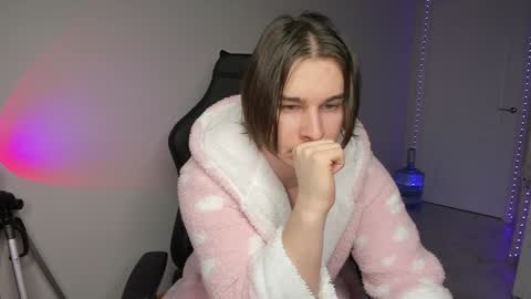 Vincent Strong online show from January 3, 1:14 pm