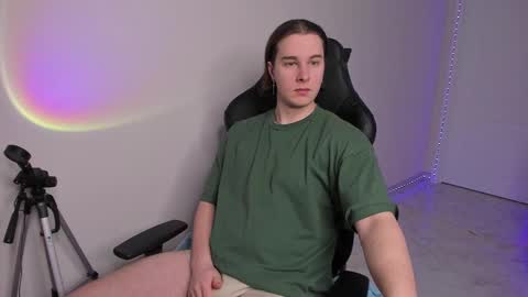 Vincent Strong online show from February 15, 8:11 am