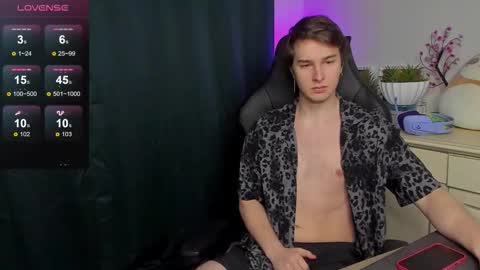 Vincent Strong online show from September 28, 8:31 am