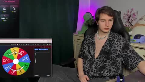 Vincent Strong online show from October 19, 9:43 am