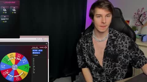 Vincent Strong online show from November 3, 9:21 am