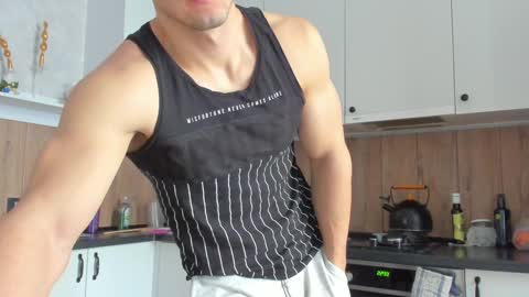 Vincent.  uncut 18cm online show from January 12, 8:36 am