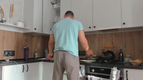 Vincent.  uncut 18cm online show from January 18, 9:45 am